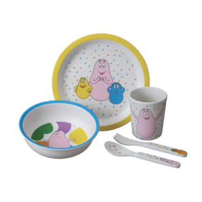 Auf dem Kindergeschirr sind hübsche Motive von der Familie Barbapapa abgebildet.