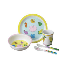 Die Mitglieder der Familie Barbapapa haben sich für die Dekoration dieses Kindergeschirr in leckeres Gemüse verwandelt.