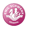 Emil Schwenk stellt Puppenkleidung und Puppen in Deuschland her.