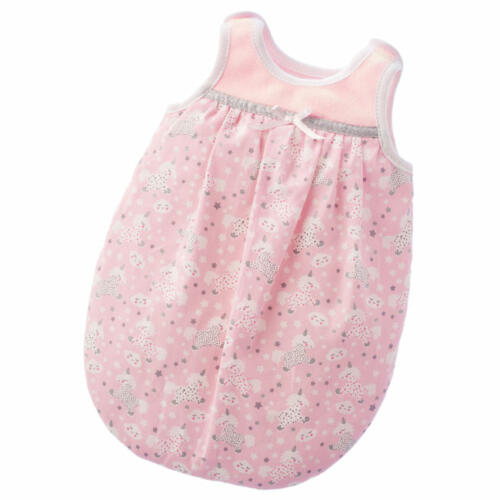 Der Schlafsack hat ein Muster aus kleinen, gepunkteten Einhörnern.