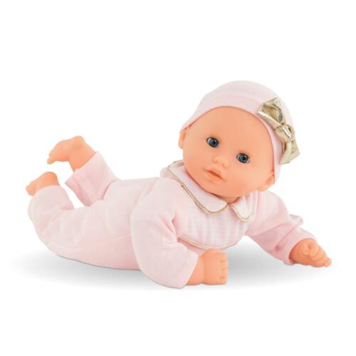 Babypuppe Calin auf dem Bauch liegend