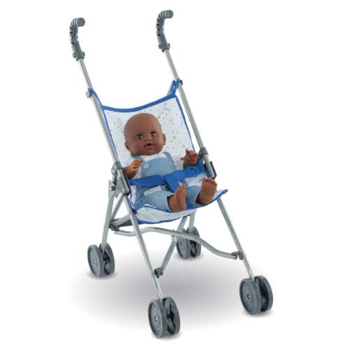 Eine Puppe sitzt im Corolle Buggenbuggy.