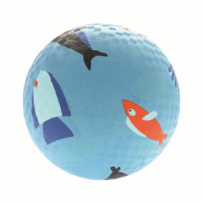 Der Spielball von Petit Jour hat eine geriffelte Oberfläche und ist gut zu greifen.