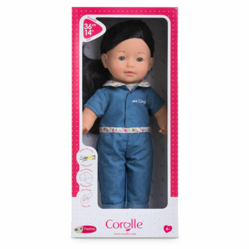 Die Puppe Perrine ist in einem hübschen Karton eingepackt.