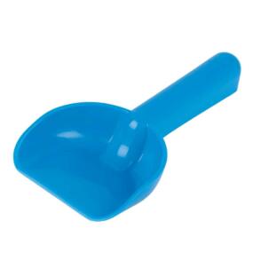 Die blaue Sandschaufel ist leicht und hat einen stabilen Griff.