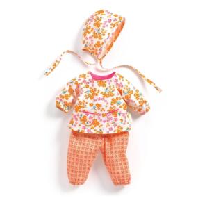 Die Puppenkleidung Hanako ist in Orange und Ocker mit hübschen Mustern gestaltet.