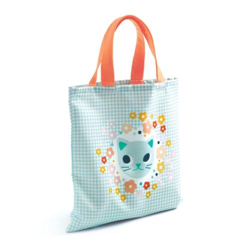 Das Picknick Set wird in der süßen Tasche transportiert.